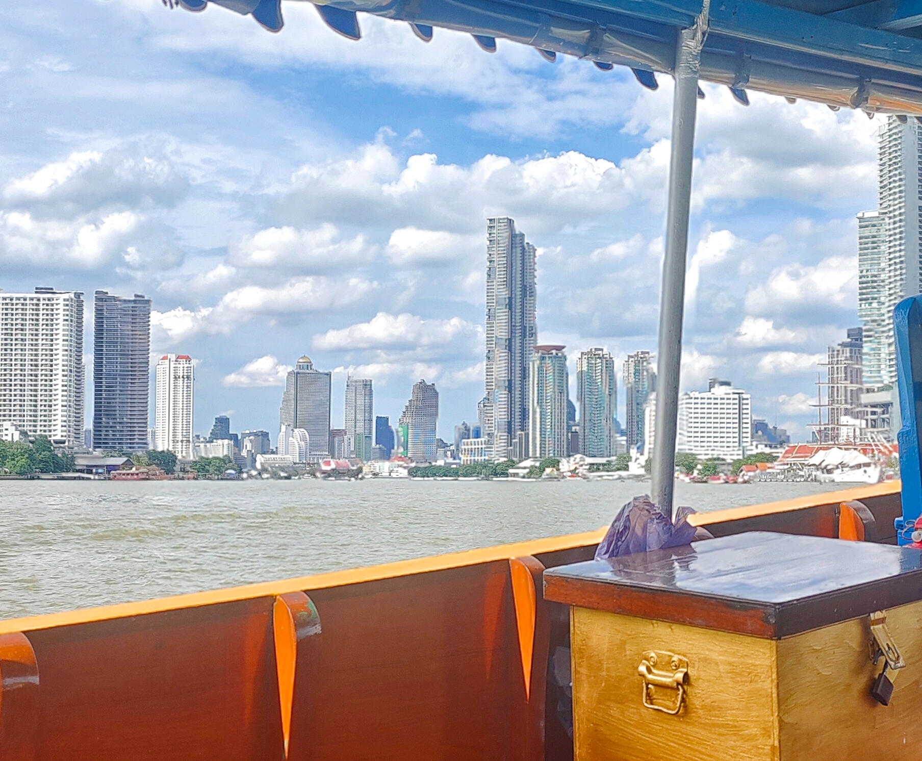 White Lotus Boat Bangkok